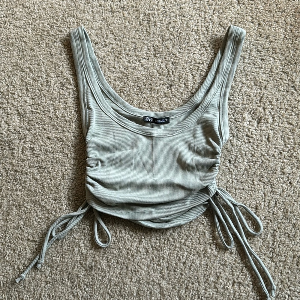 Tank top crop